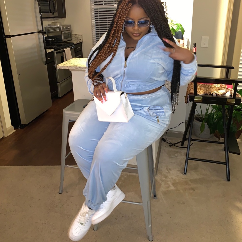 BRAND NEW Forever 21 Baby Blue Velour Joggers